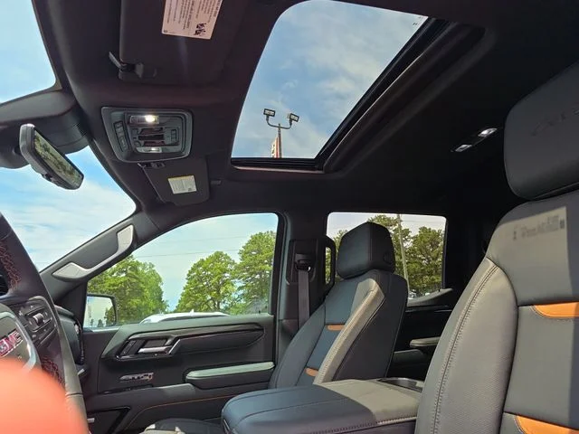 Used 2025 White GMC AT4 image 31