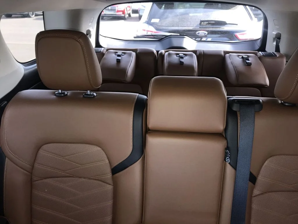 Used 2024 Gray Nissan Platinum image 23