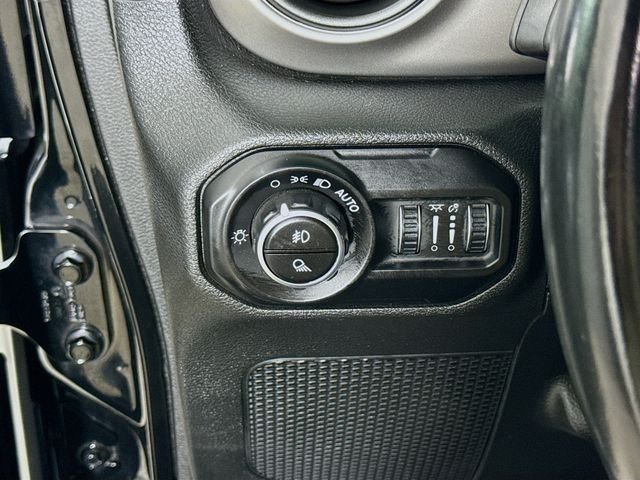 Used 2021 Black Jeep Sport image 10