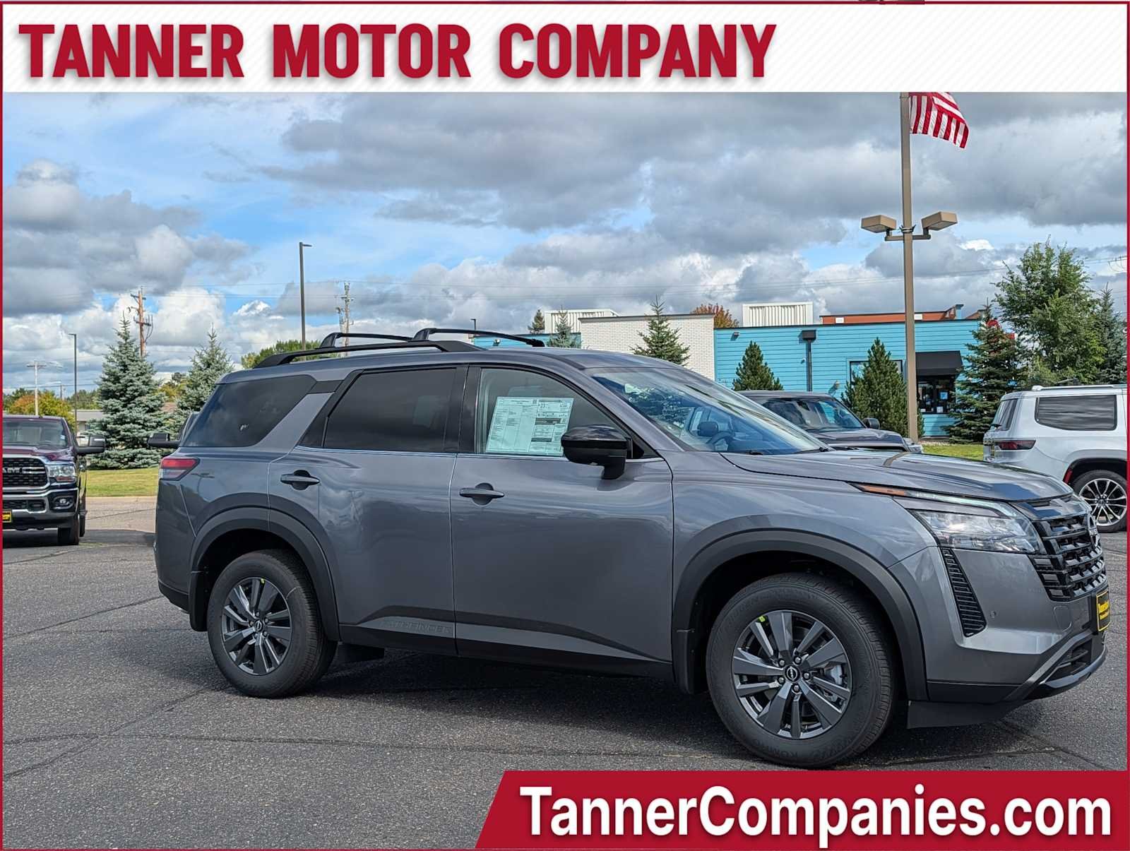 2026 Nissan Pathfinder SV