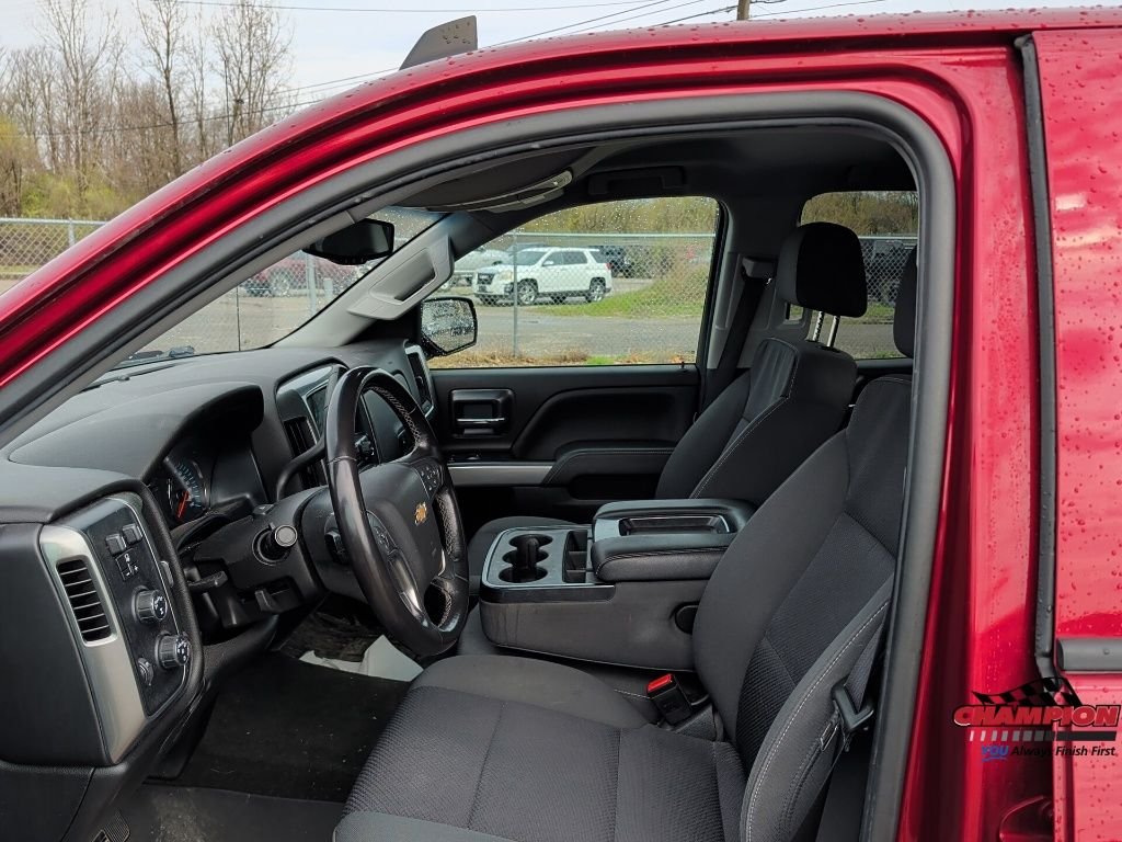 Used 2018 Red Chevrolet LT image 13