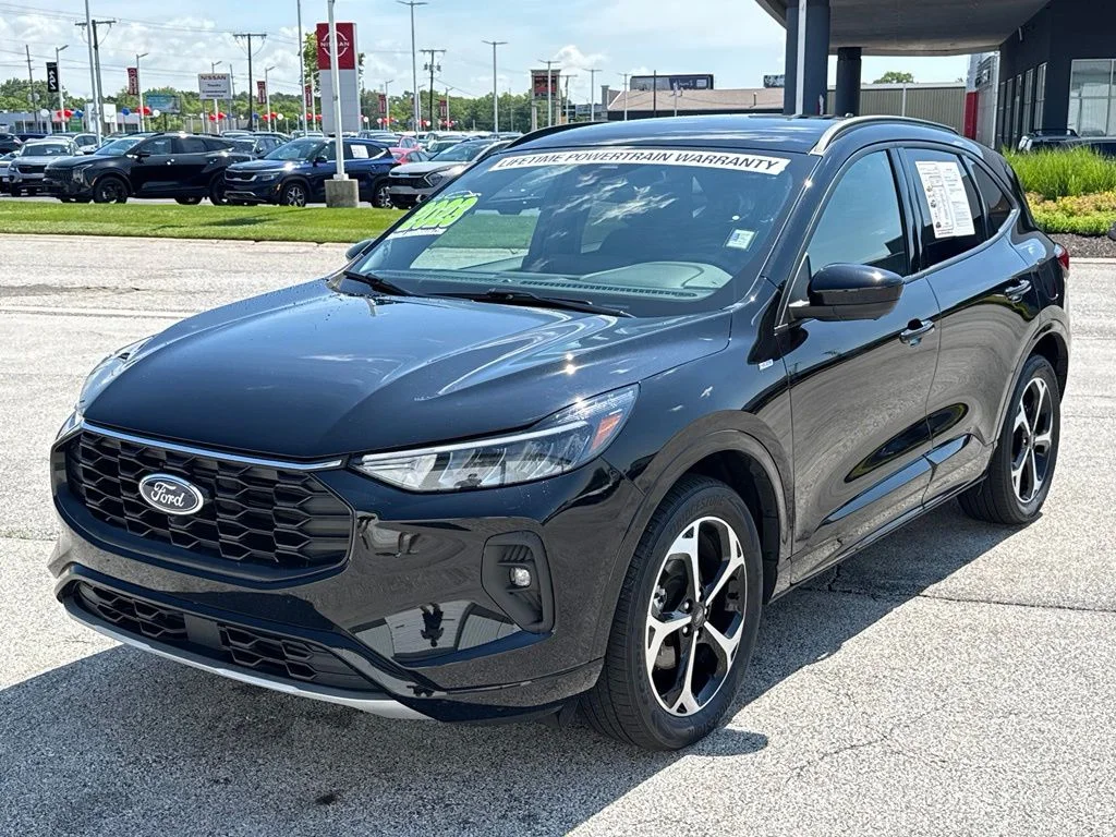 Used 2023 Black Ford ST-Line Select image 3