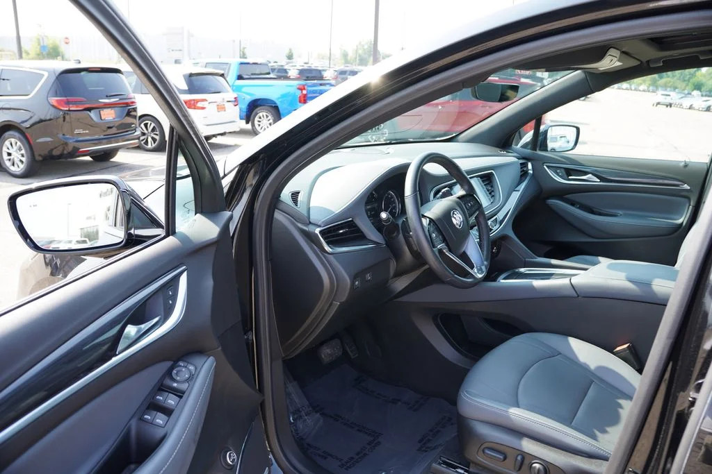 Used 2024 Ebony Twilight Metallic Buick Essence image 14
