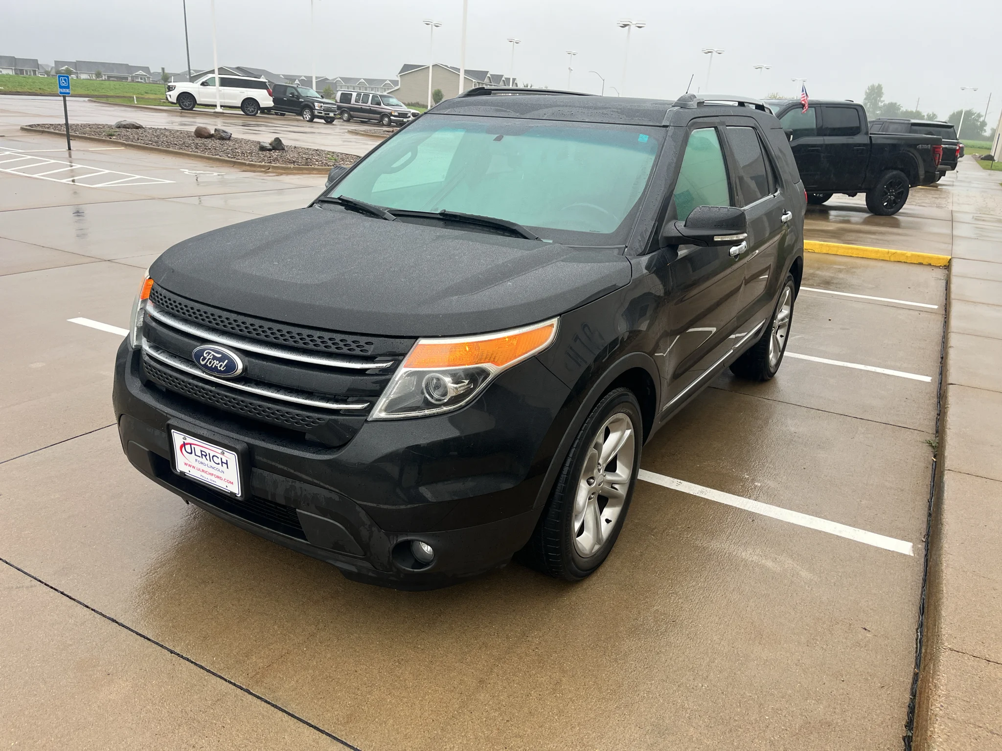 Used 2014 Tuxedo Black Metallic Ford Limited image 4