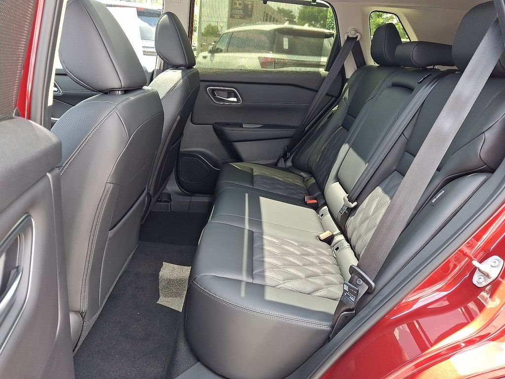 New 2026 Scarlet Ember Tintcoat Nissan Platinum image 6