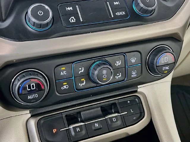 Used 2023 Red GMC Denali image 19