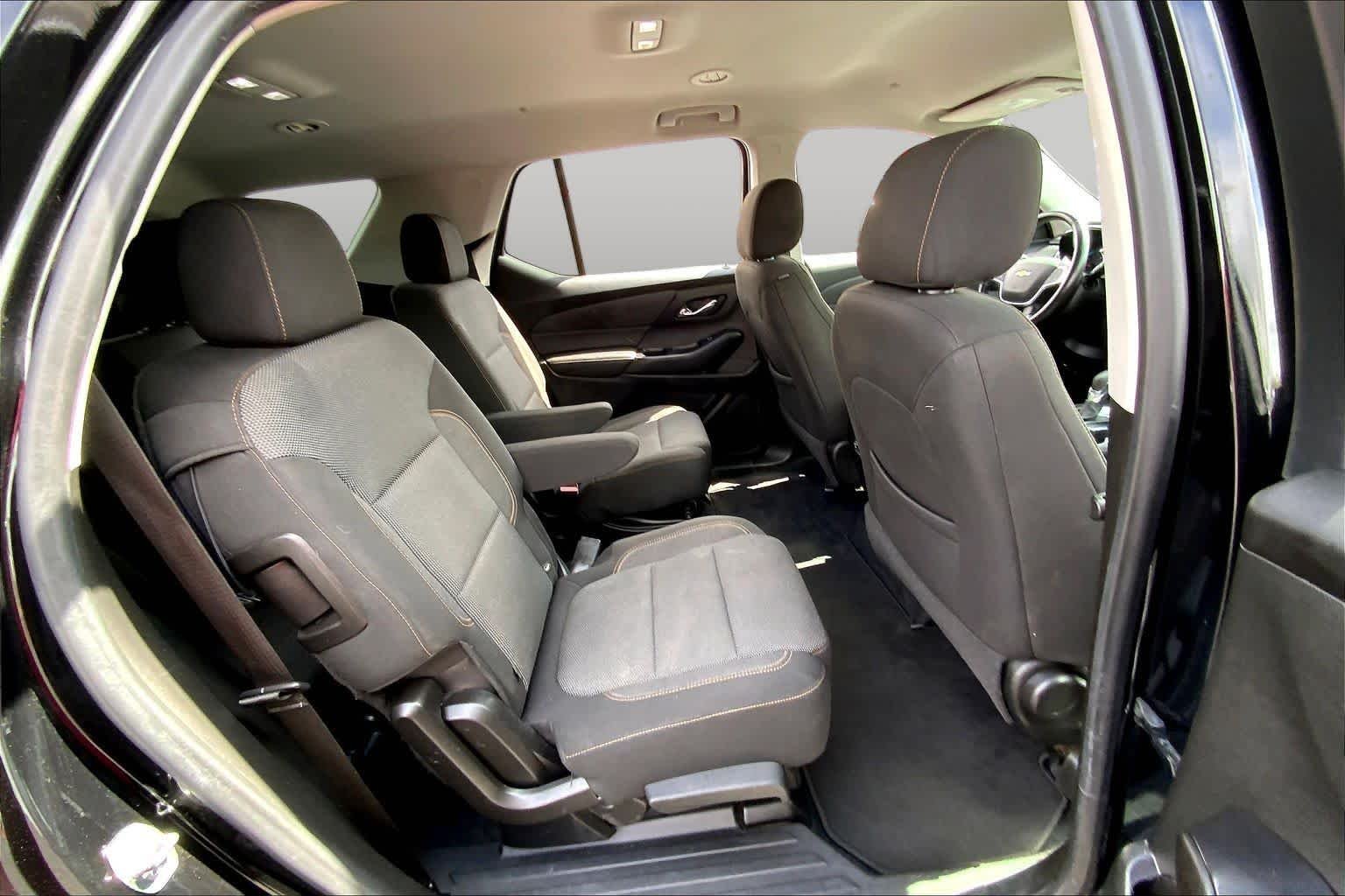 Used 2021 Mosaic Black Metallic Chevrolet LT Cloth image 20