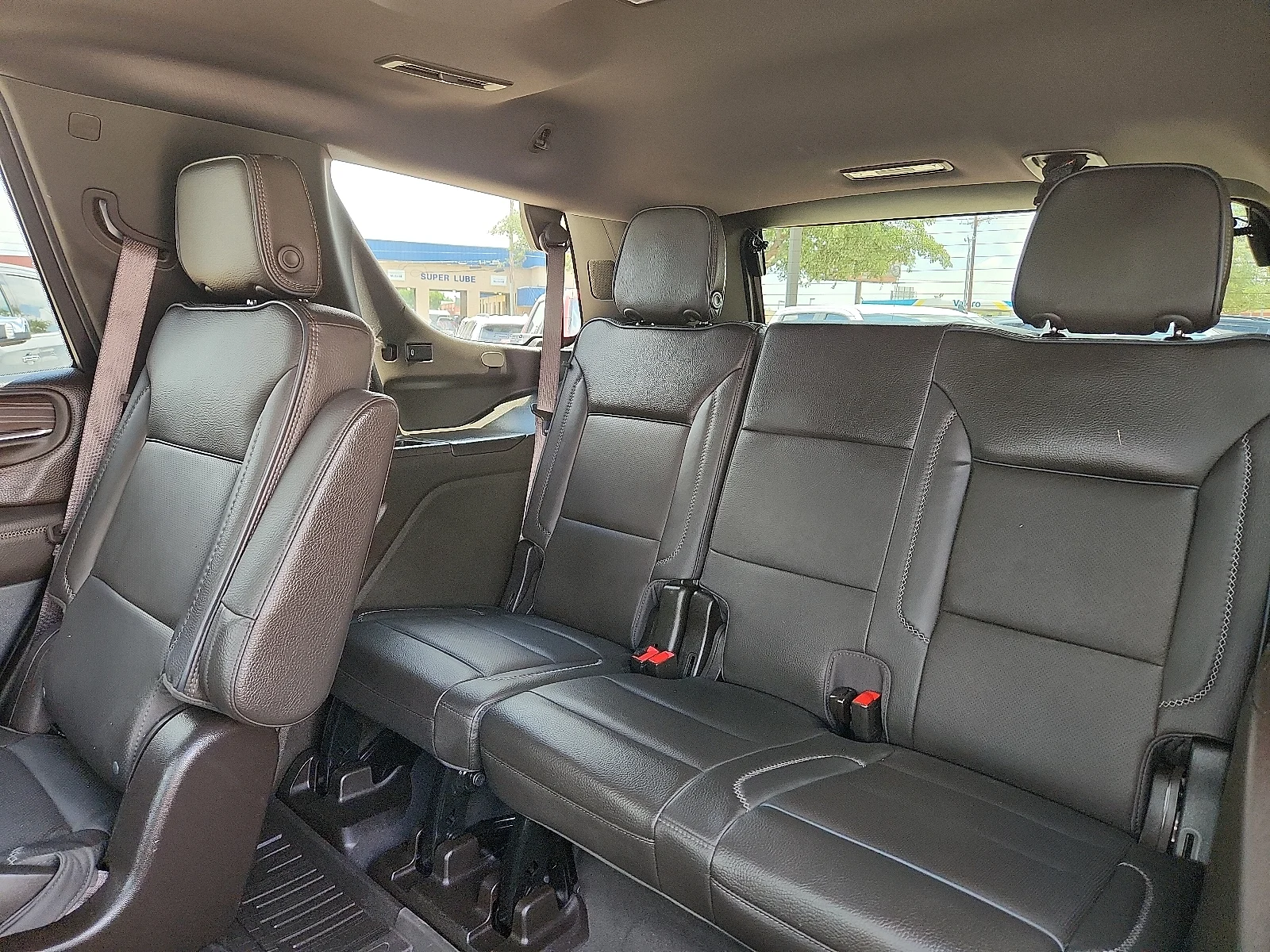 Used 2024 White GMC Denali image 10