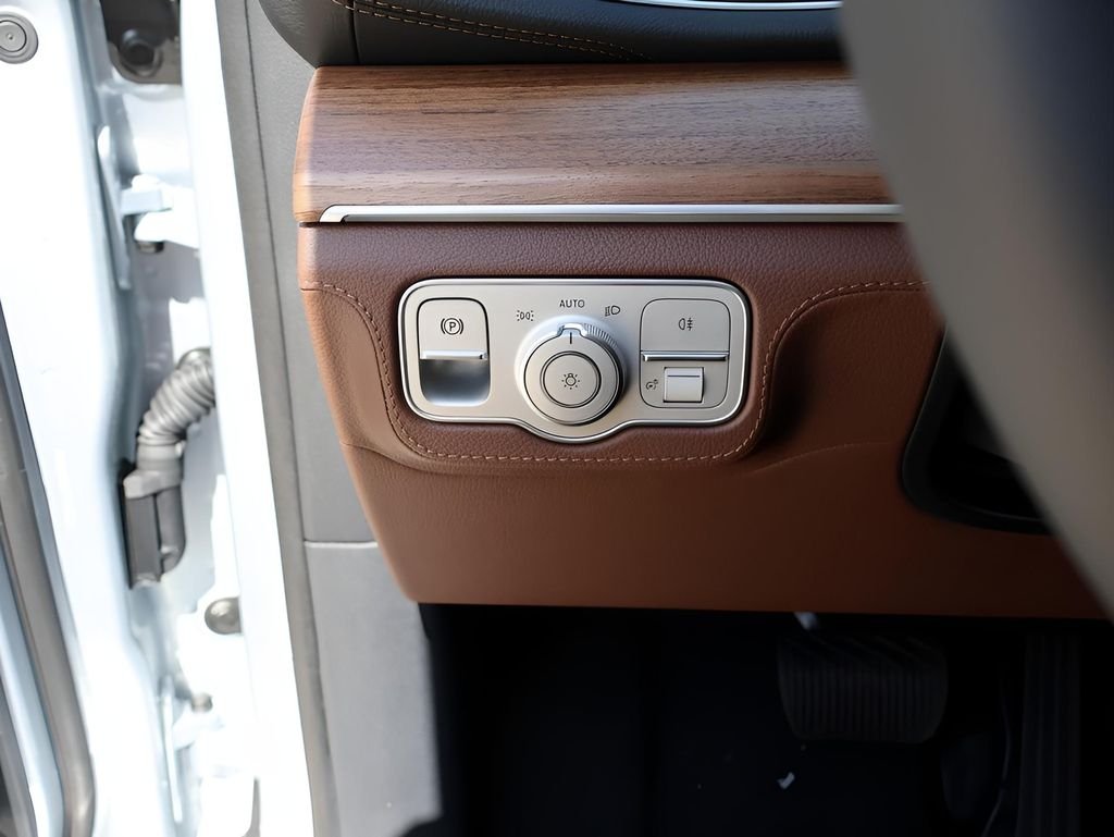 2025 Mercedes-Benz GLE GLE350 - Photo 38