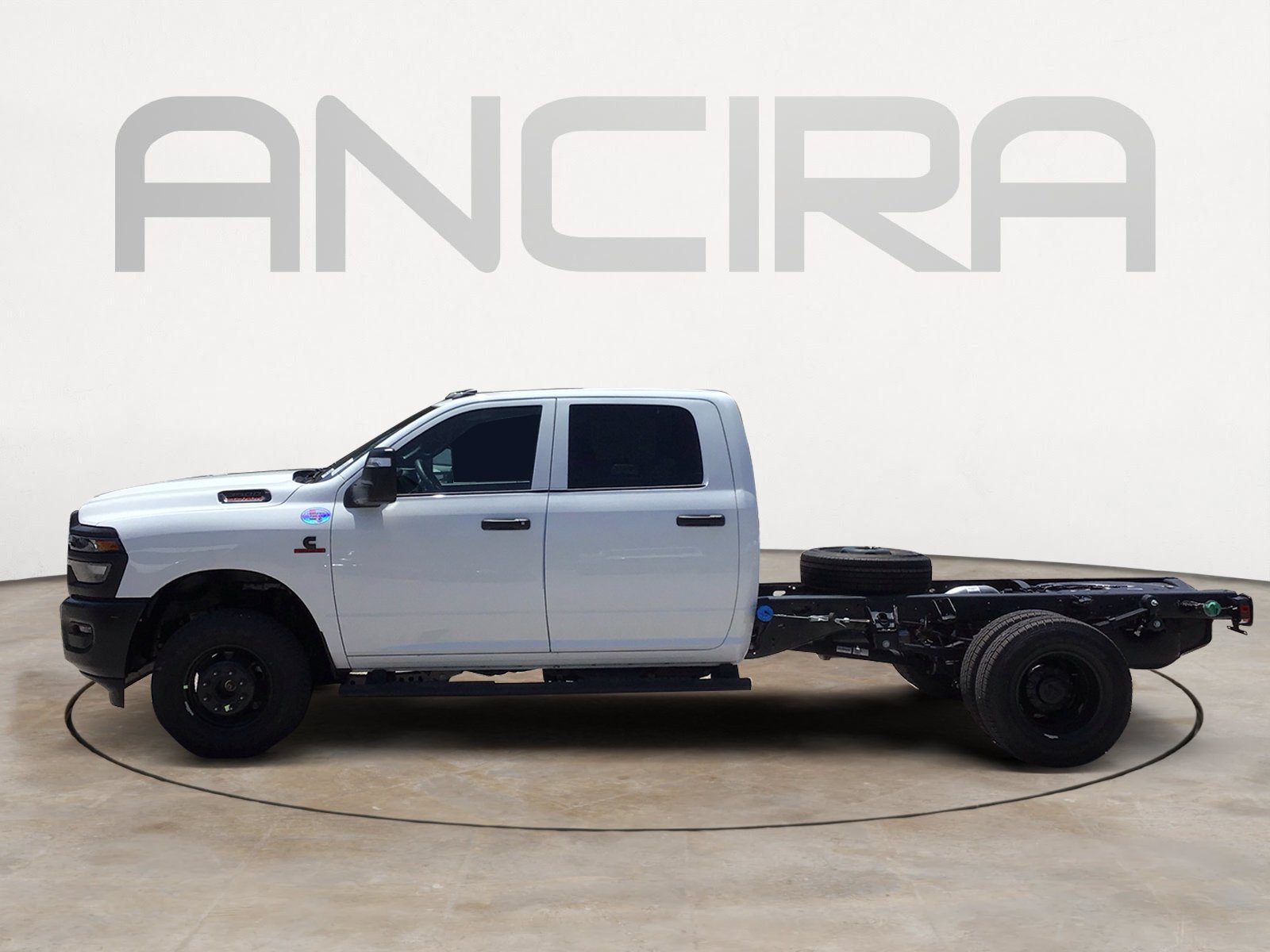 New 2026 Bright White Clearcoat RAM Tradesman image 7