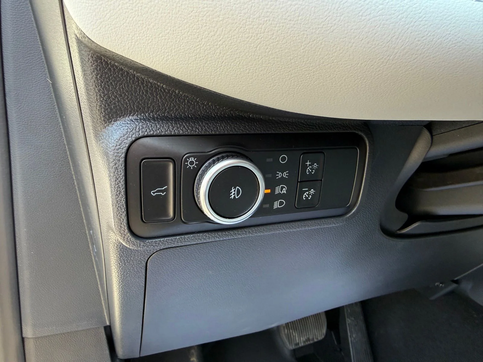 2026 Ford Explorer Platinum - Photo 27