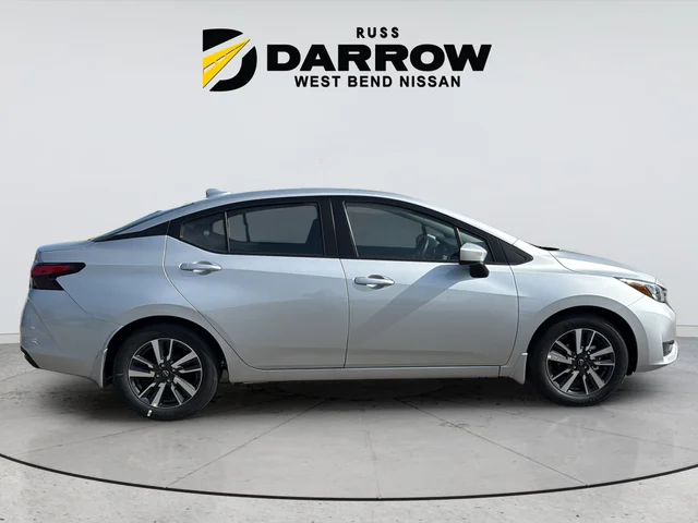 Used 2025 Silver Nissan 1.6 SV image 6