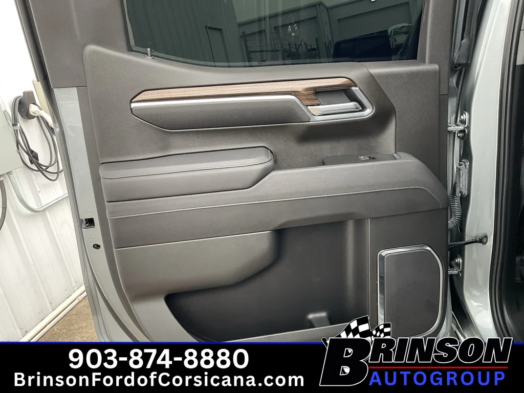 Used 2025 Sterling Gray Metallic Chevrolet LT Trail Boss image 14