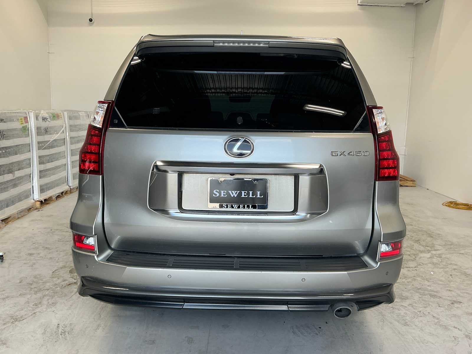 Used 2022 Atomic Silver Lexus Luxury image 9