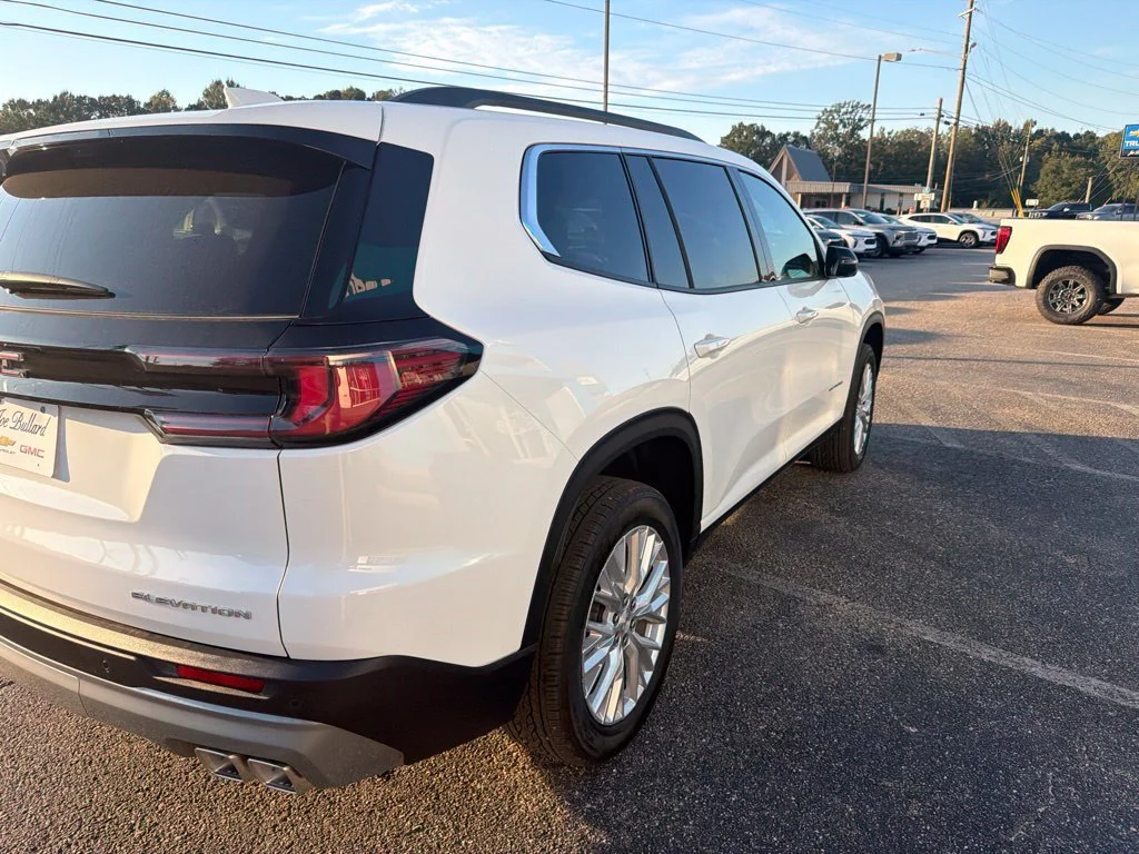 New 2027 Summit White GMC Elevation image 5