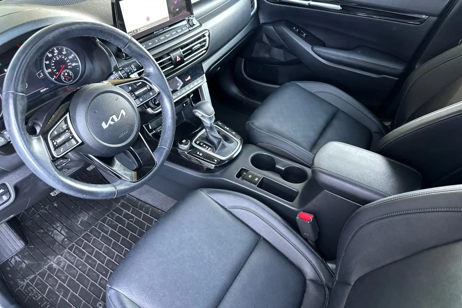 Certified Used 2023 Black Kia EX image 11