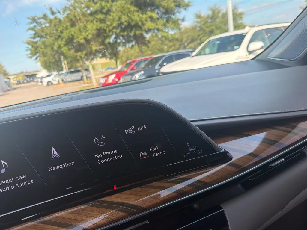Used 2023 BLACK RAVEN Cadillac RWD Premium Luxury Platinum image 17