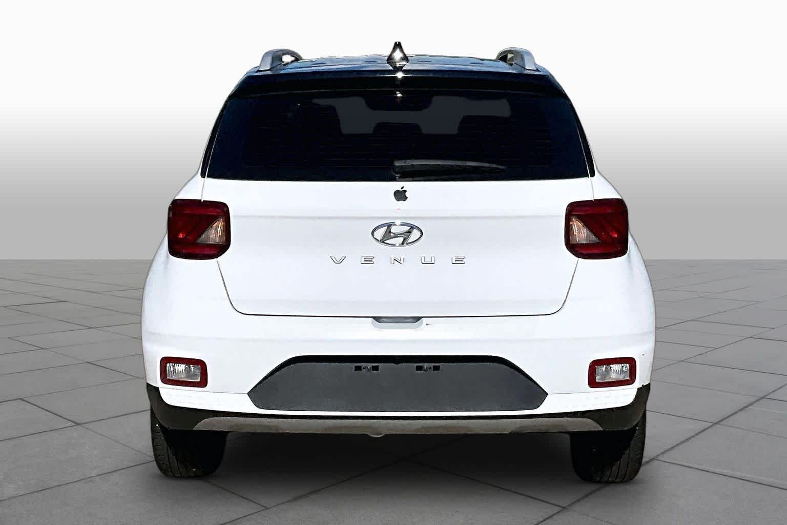 Pre-Owned 2022 Hyundai Venue Limited