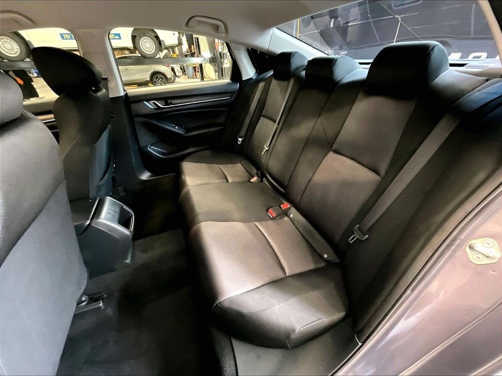 Used 2018 Gray Honda LX image 15