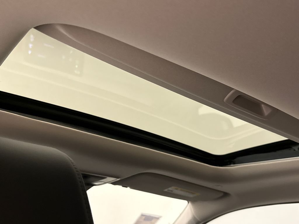 New 2027 Nordic Forest Pearl Honda EX-L image 12
