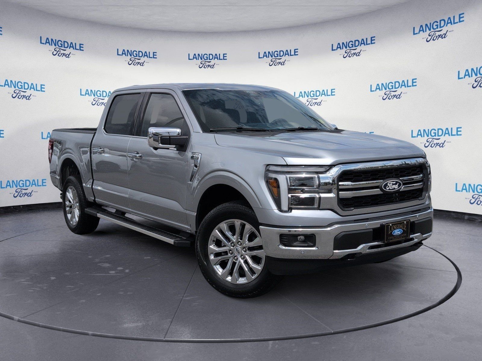 New 2026 Iconic Silver Metallic Ford Lariat image 2