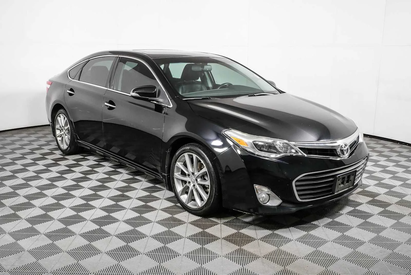 2014 Toyota Avalon's photo