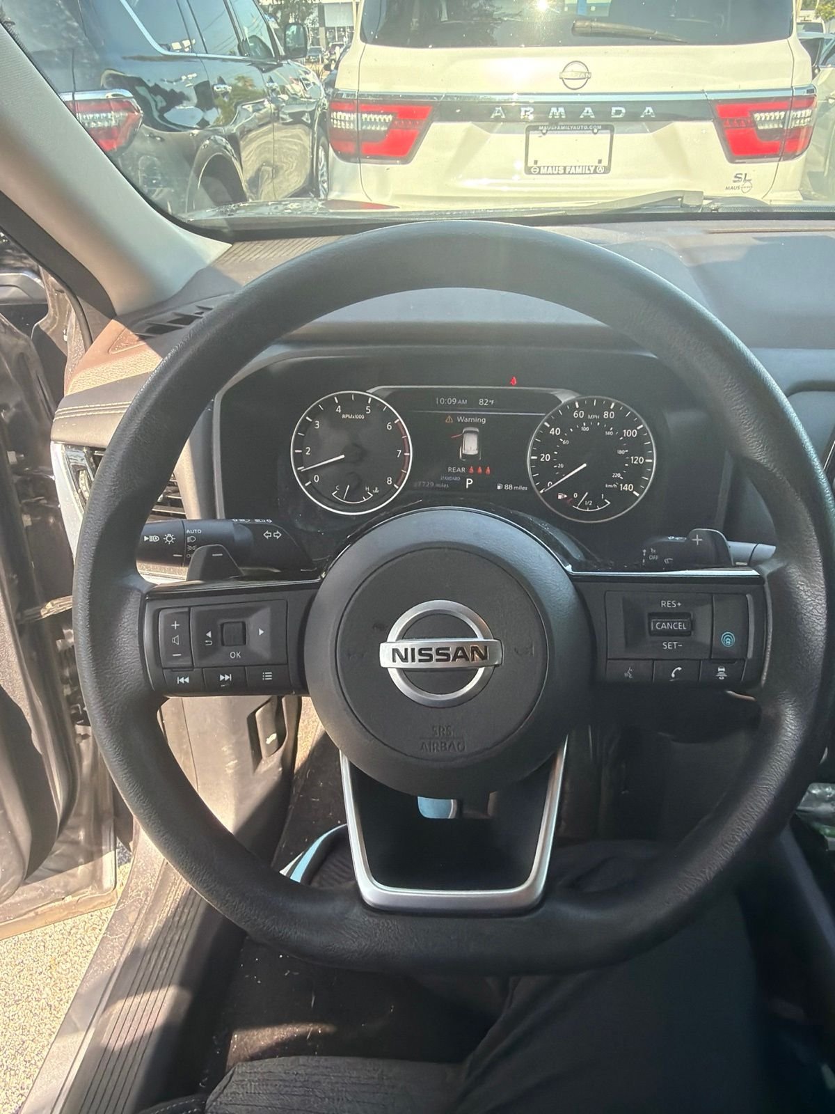 Used 2021 Gray Nissan SV image 6
