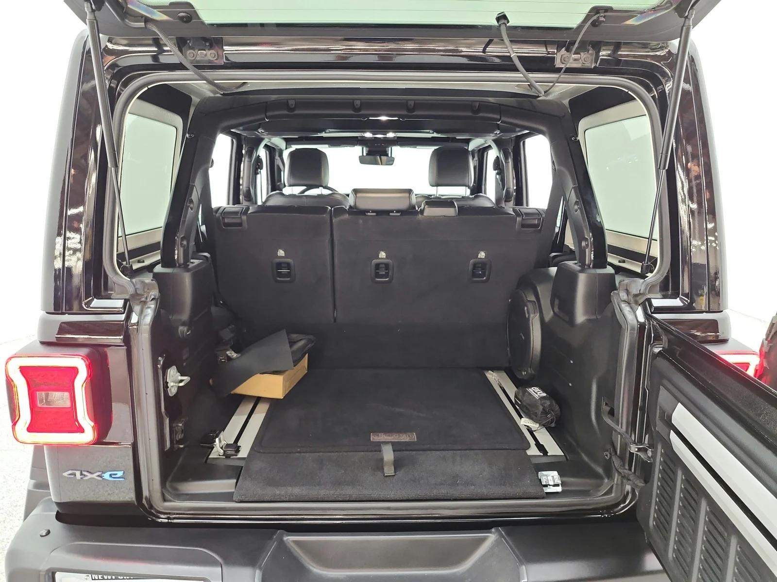 Used 2021 Black Clearcoat Jeep Unlimited Rubicon 4x4 image 20