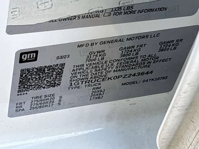 Used 2023 SUMMIT WHITE GMC Elevation image 30