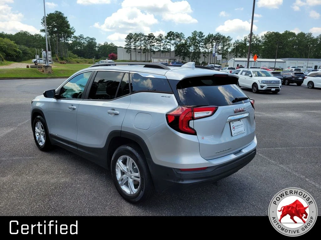 Used 2022 Silver GMC SLE image 3
