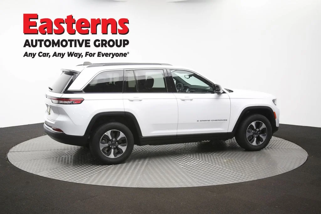 Used 2024 White Jeep 4xe image 47