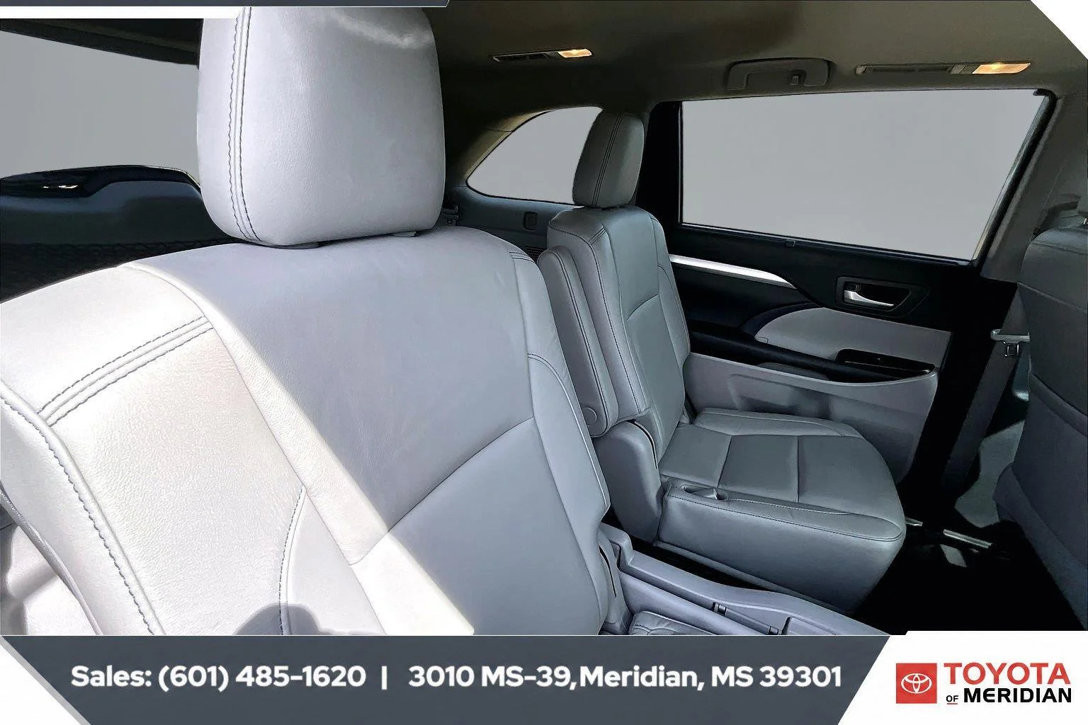 Used 2018 Celestial Silver Metallic Toyota XLE image 20