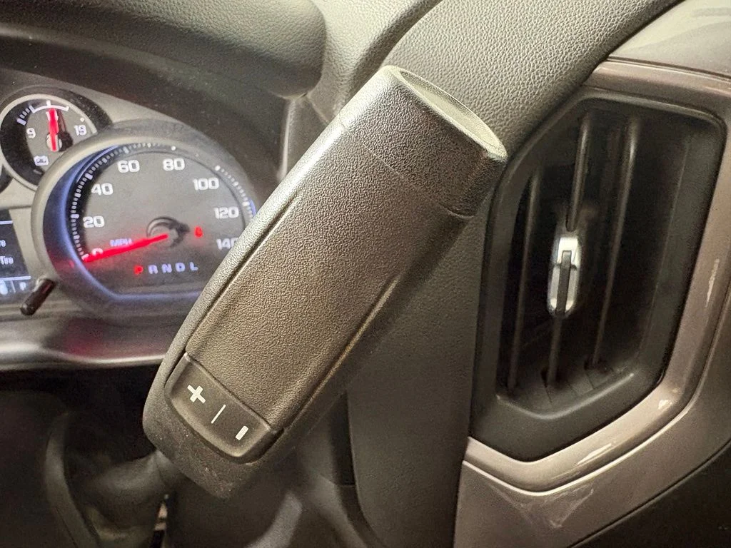 Used 2020 Blue Chevrolet Custom image 32