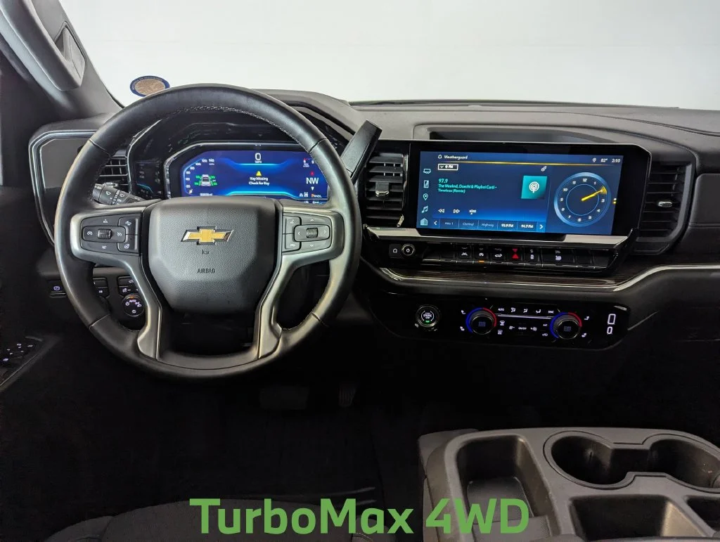 Used 2023 White Chevrolet LT image 17