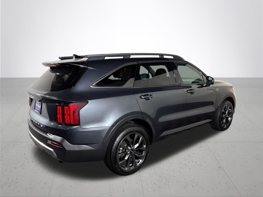 Used 2022 Grey Kia X-Line SX Prestige image 6