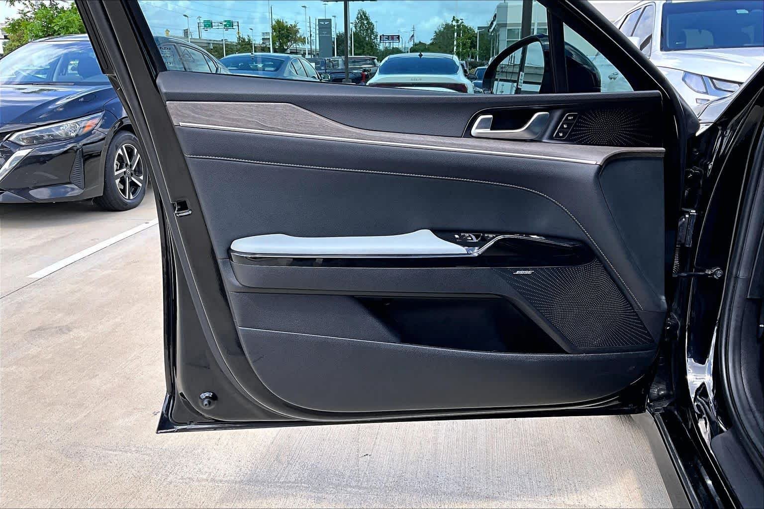 Used 2024 Ebony Black Kia EX image 21