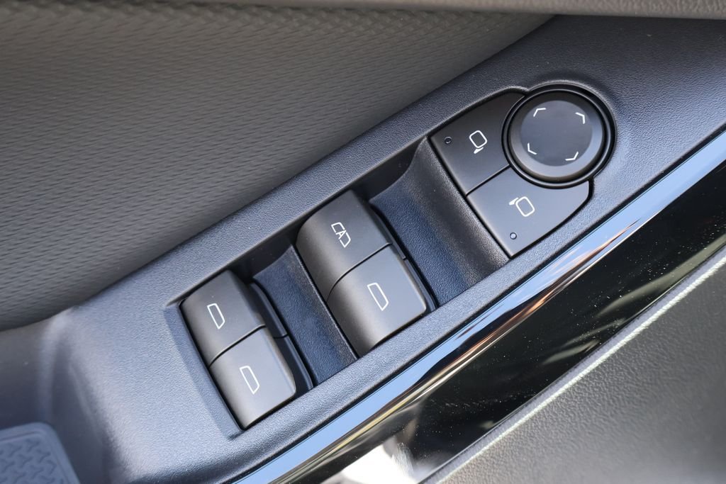 2026 Chevrolet Equinox LT - Photo 17