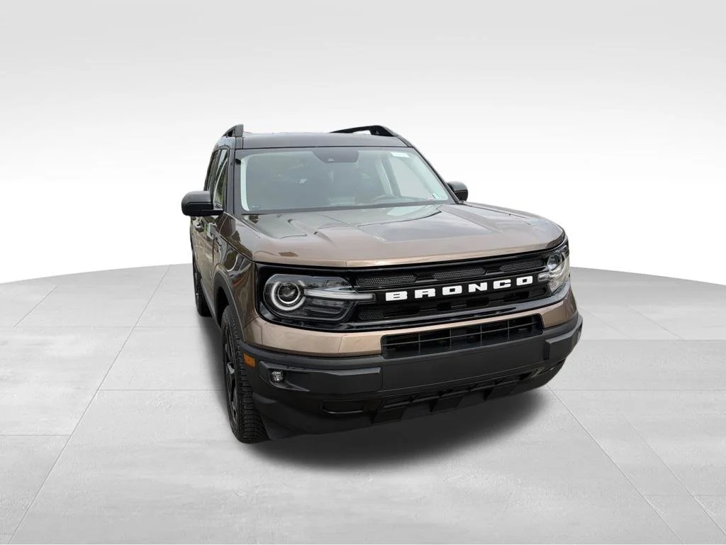 Used 2022 Smoke Metallic Ford Outer Banks image 4