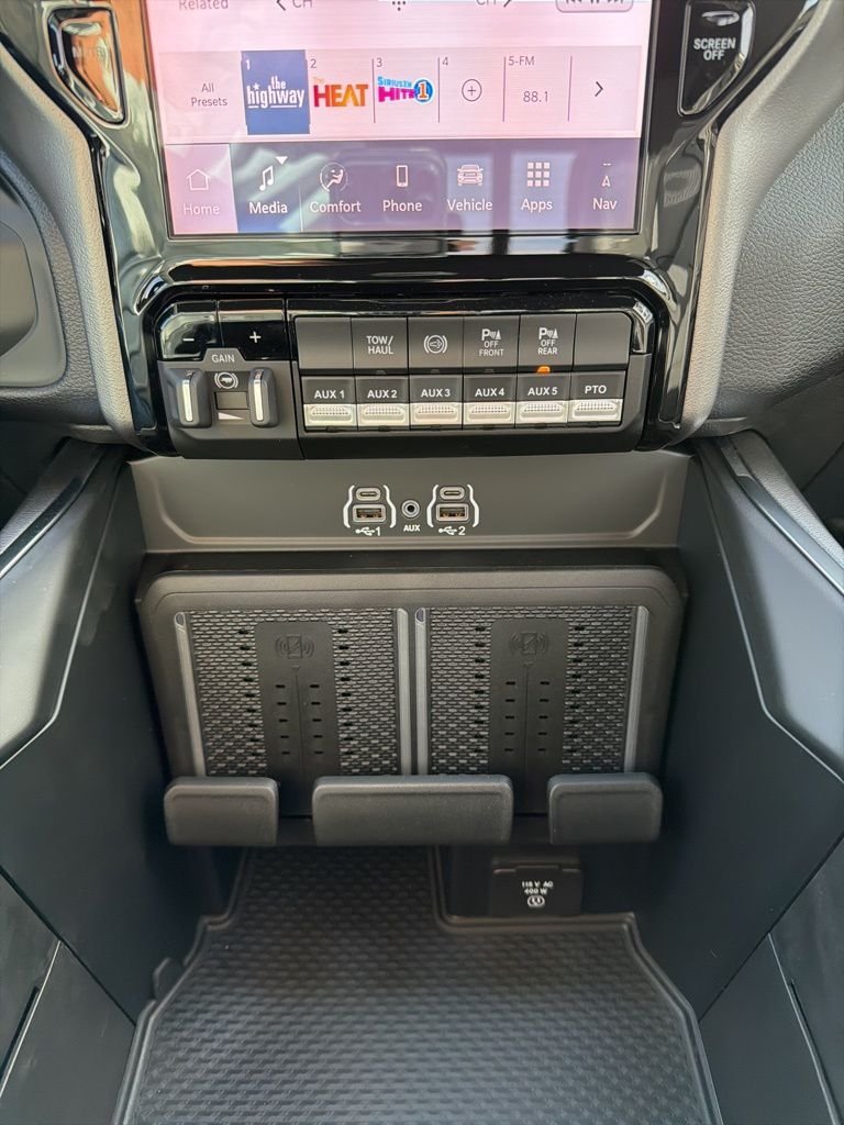 2026 RAM 3500 Chassis Big Horn - Photo 27