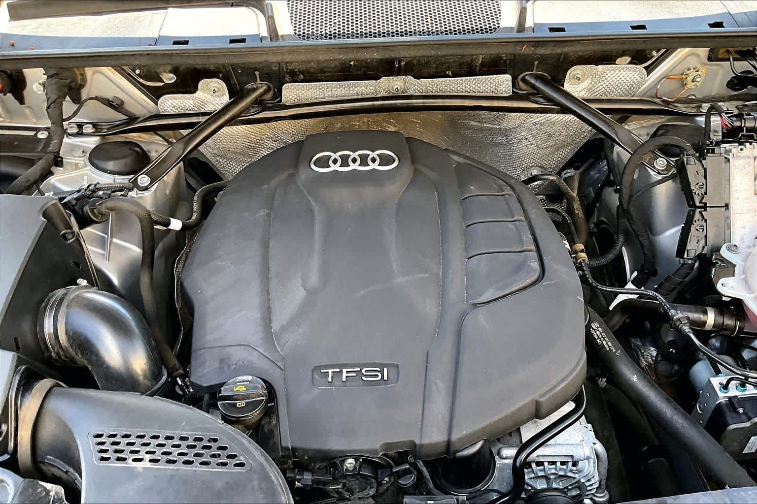 Used 2019 Florett Silver Metallic Audi Premium Plus image 33
