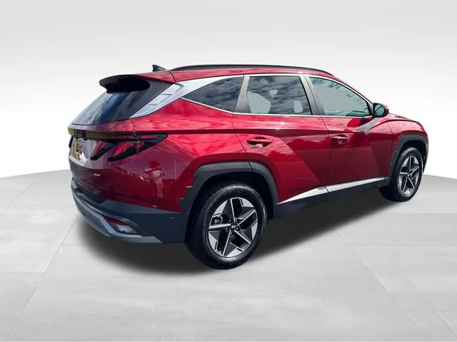 Used 2025 Red Hyundai SEL image 6