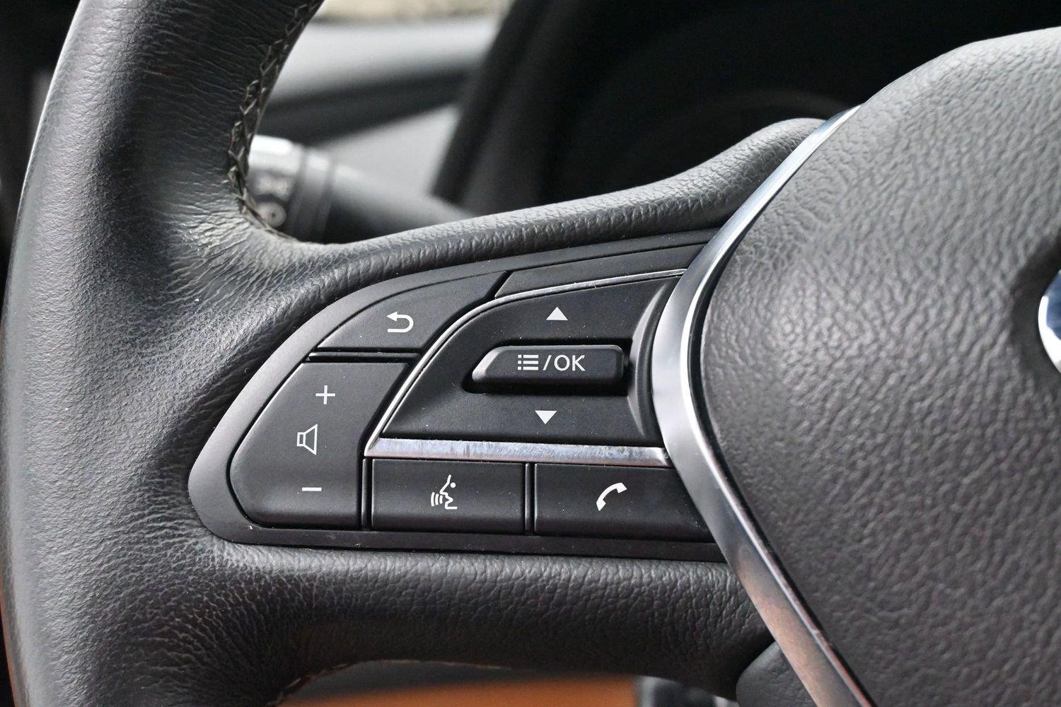 Used 2023 Black Obsidian INFINITI SENSORY image 18