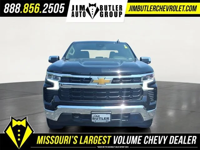 Used 2024 Black Chevrolet LT image 25
