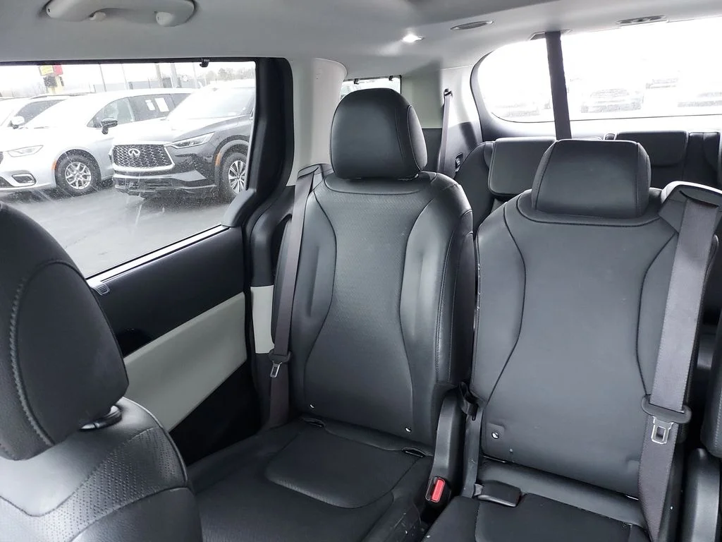 Used 2024 Red Kia SX Prestige image 12