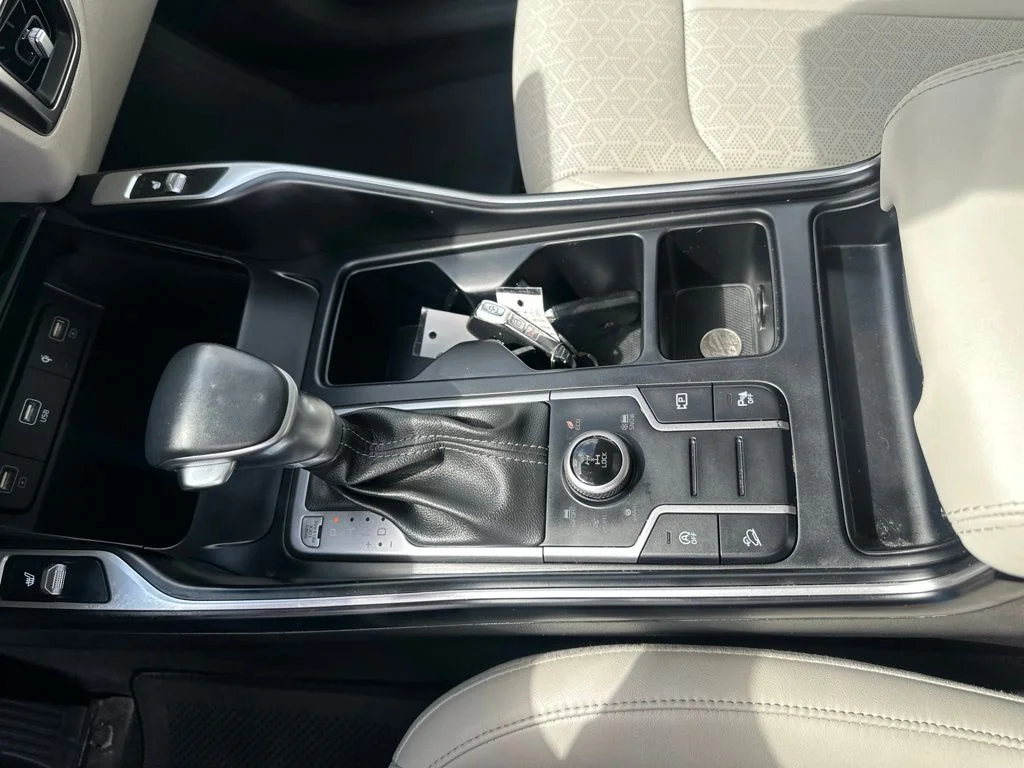 Used 2023 Silver Kia X-Line S image 18