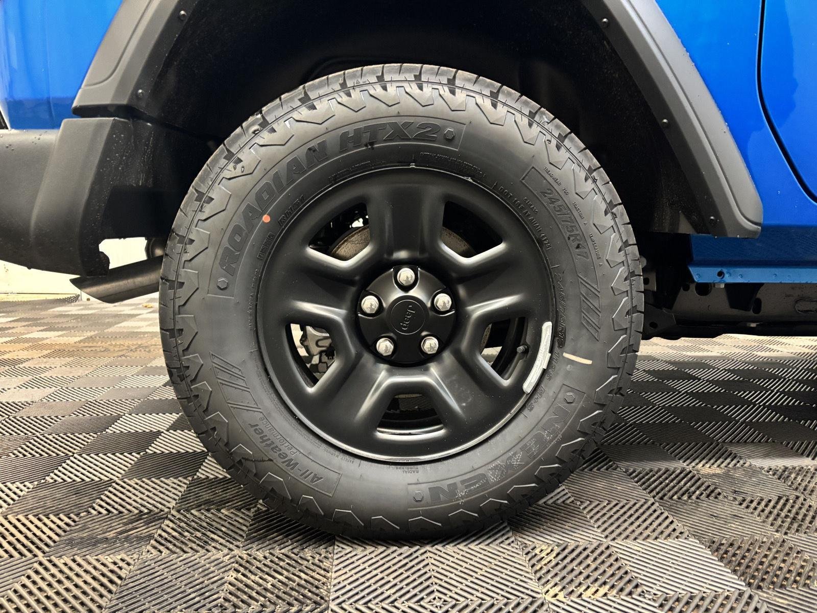 New 2026 Hydro Blue Pearl-Coat Exterior Paint Jeep Sport image 47