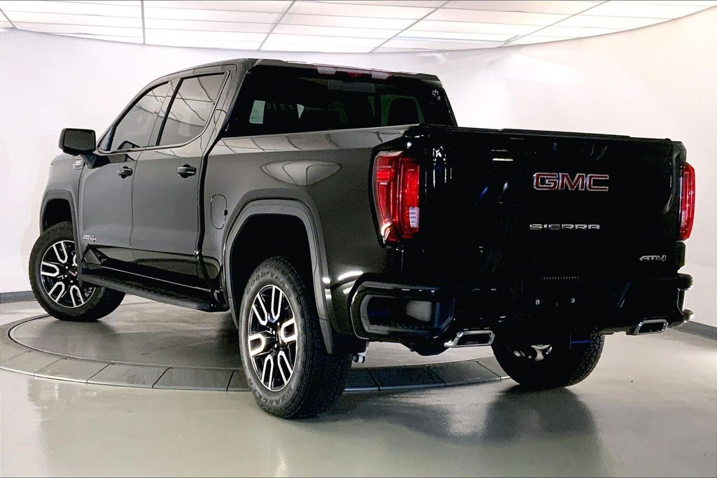 Used 2026 Onyx Black GMC AT4 image 10