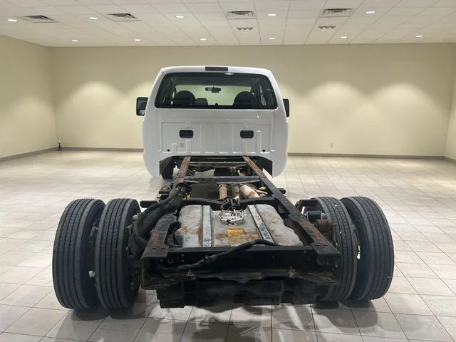 2008 Ford F-550 - Photo 20