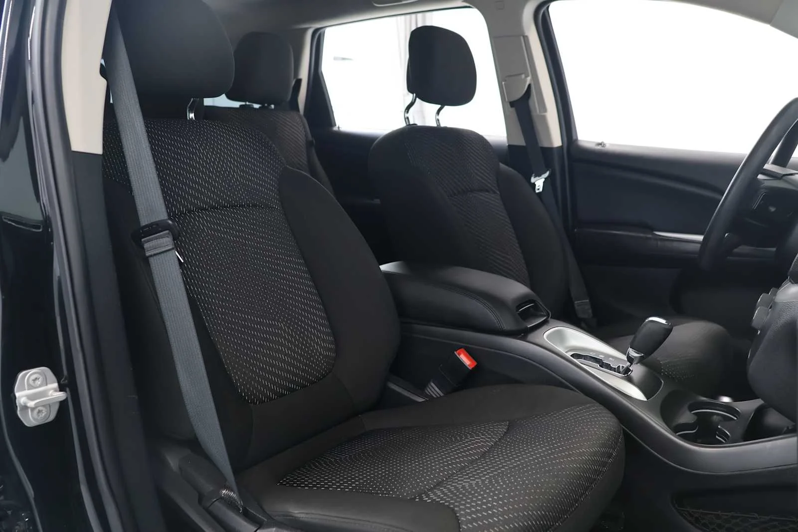 Used 2020 Pitch Black Clearcoat Dodge SE Value image 15