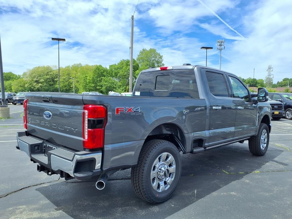 New 2026 Gray Ford Lariat image 4